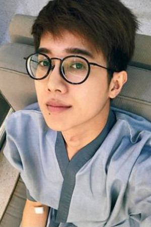 Worarit Ninklom backdrop