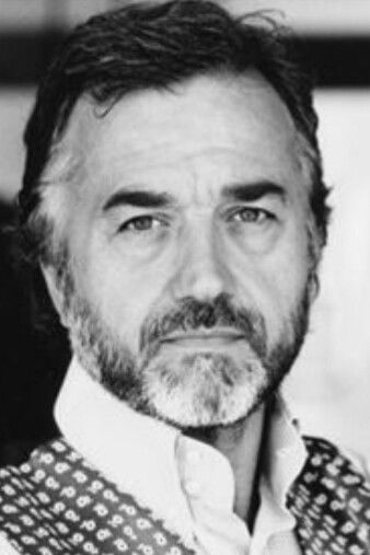 Enzo Storico backdrop