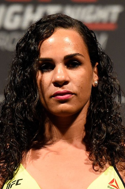 Talita Bernardo backdrop