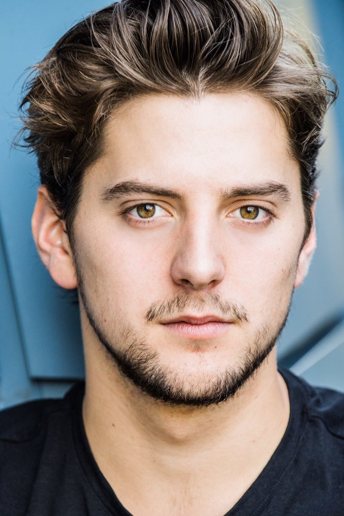 Gabriel Lemire backdrop