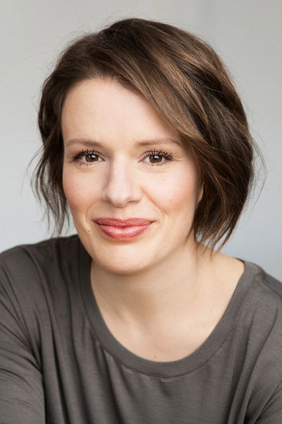 Marie-Laurence Lévesque backdrop