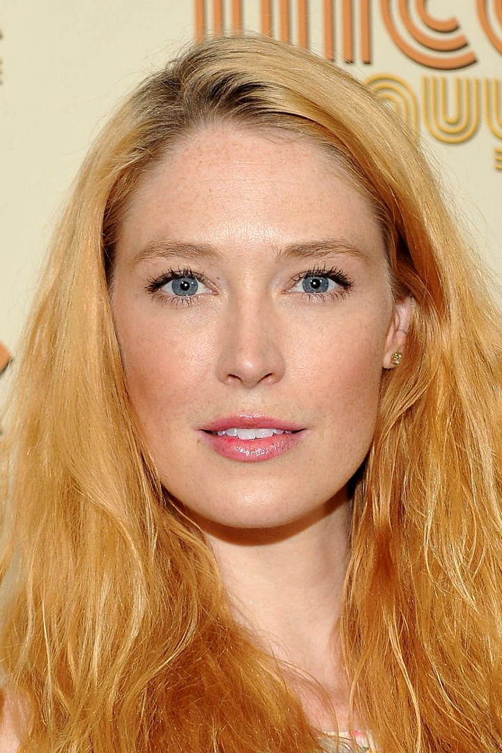 Alise Shoemaker backdrop