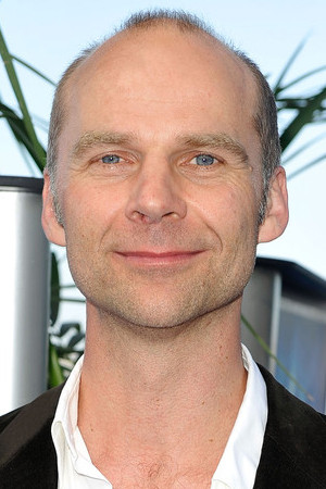 Nick Stringer backdrop