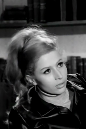 Aggela Giouranti backdrop