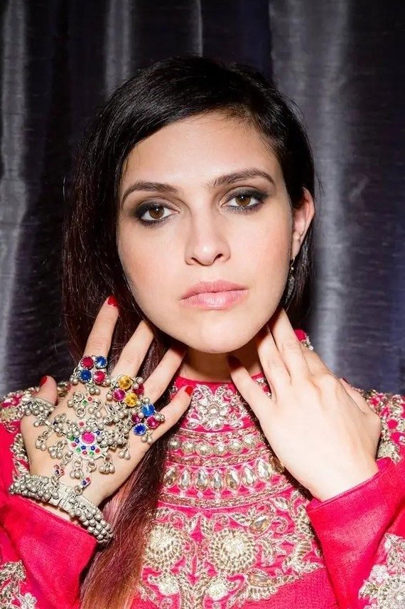 Ariana Delawari backdrop