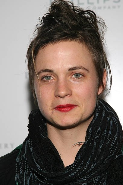 Savannah Knoop backdrop