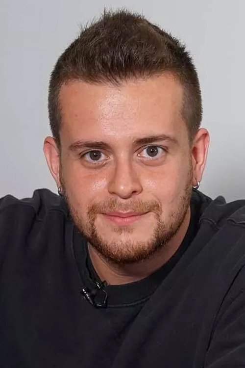 Alper Rende backdrop