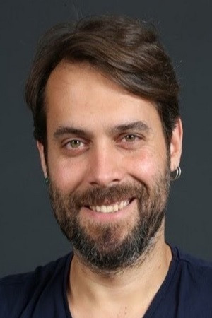 Alkım Çetin backdrop