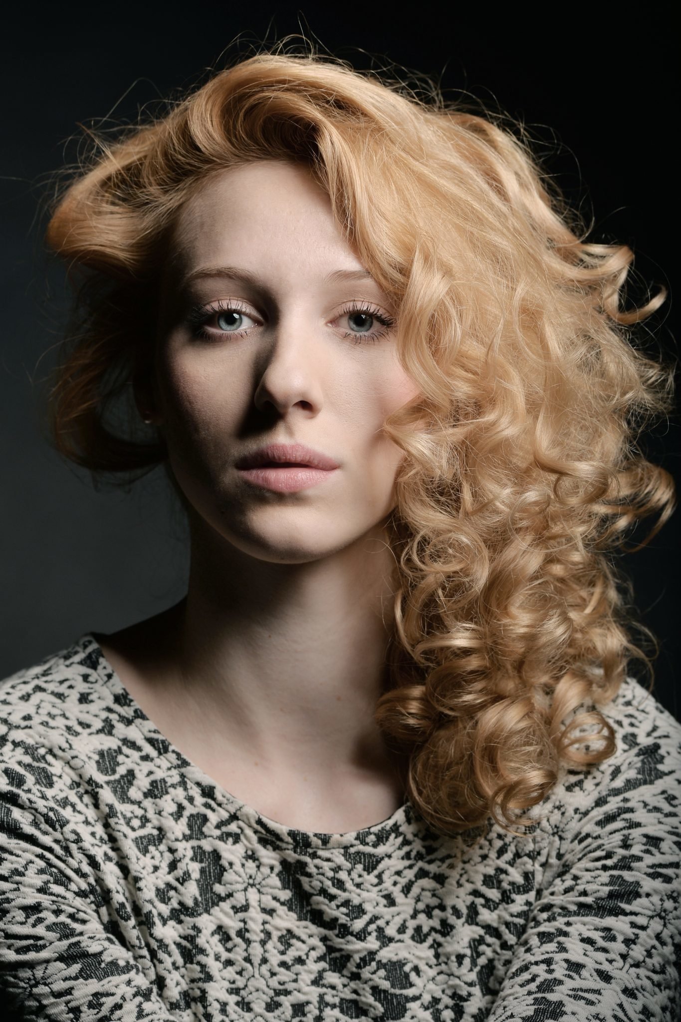 Vivien Rujder backdrop