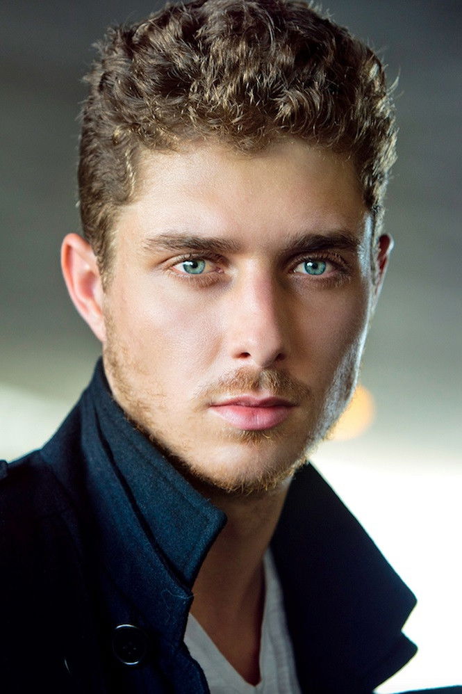 Alex Cubis backdrop