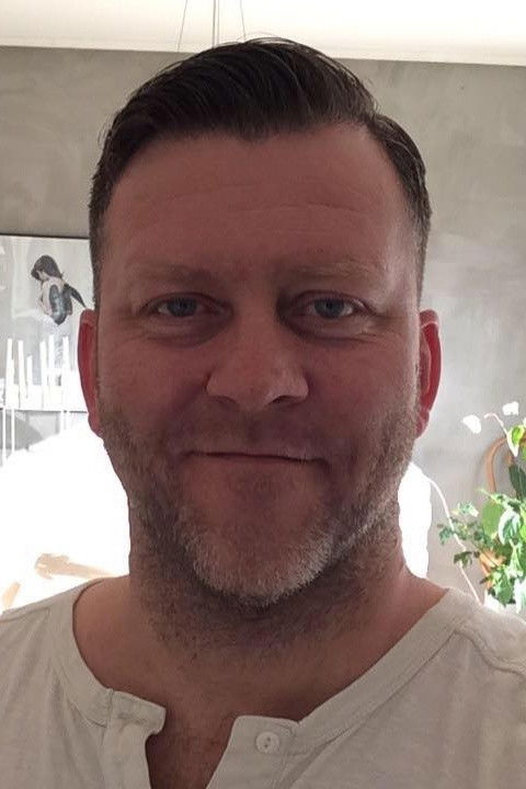 Jone Hope Larsen backdrop