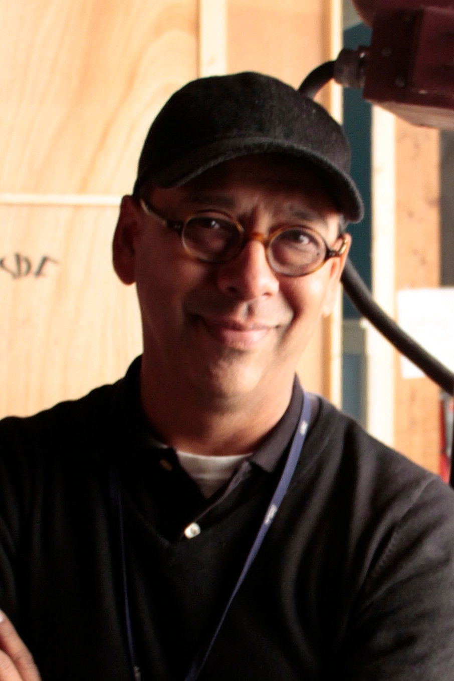 Roland Cañamar backdrop