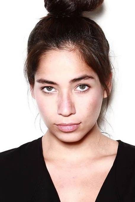 Thania Rodriguez backdrop