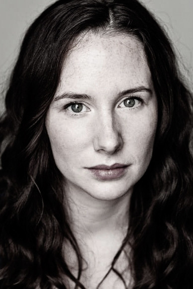 Eloise Black backdrop