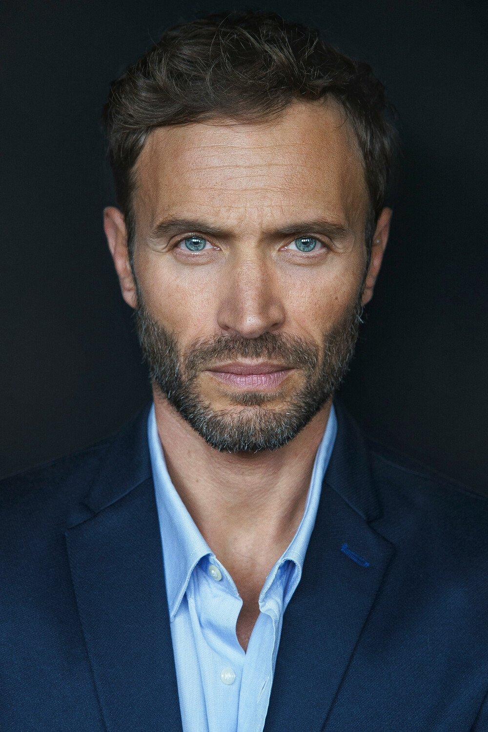 Luca Ribezzo backdrop