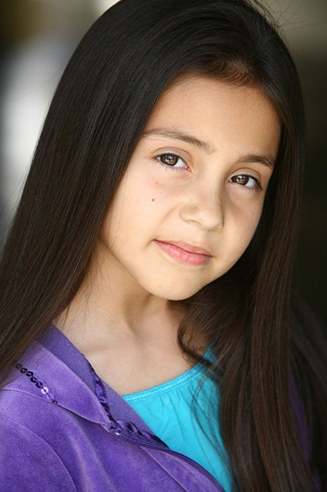 Isabella Day backdrop