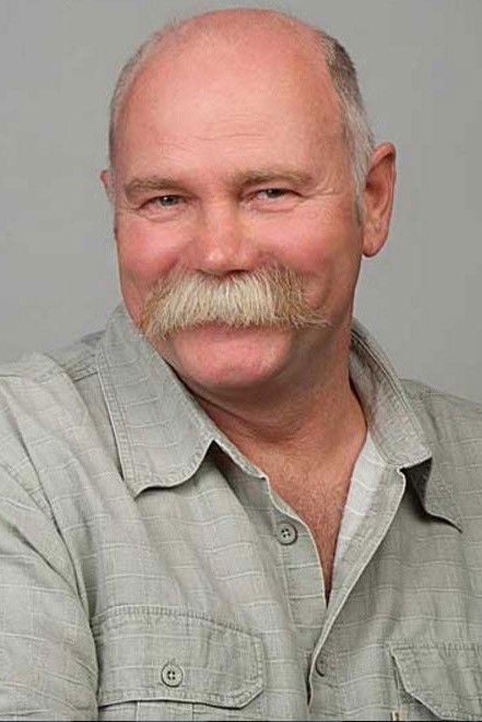 Zsolt Dánielfy backdrop