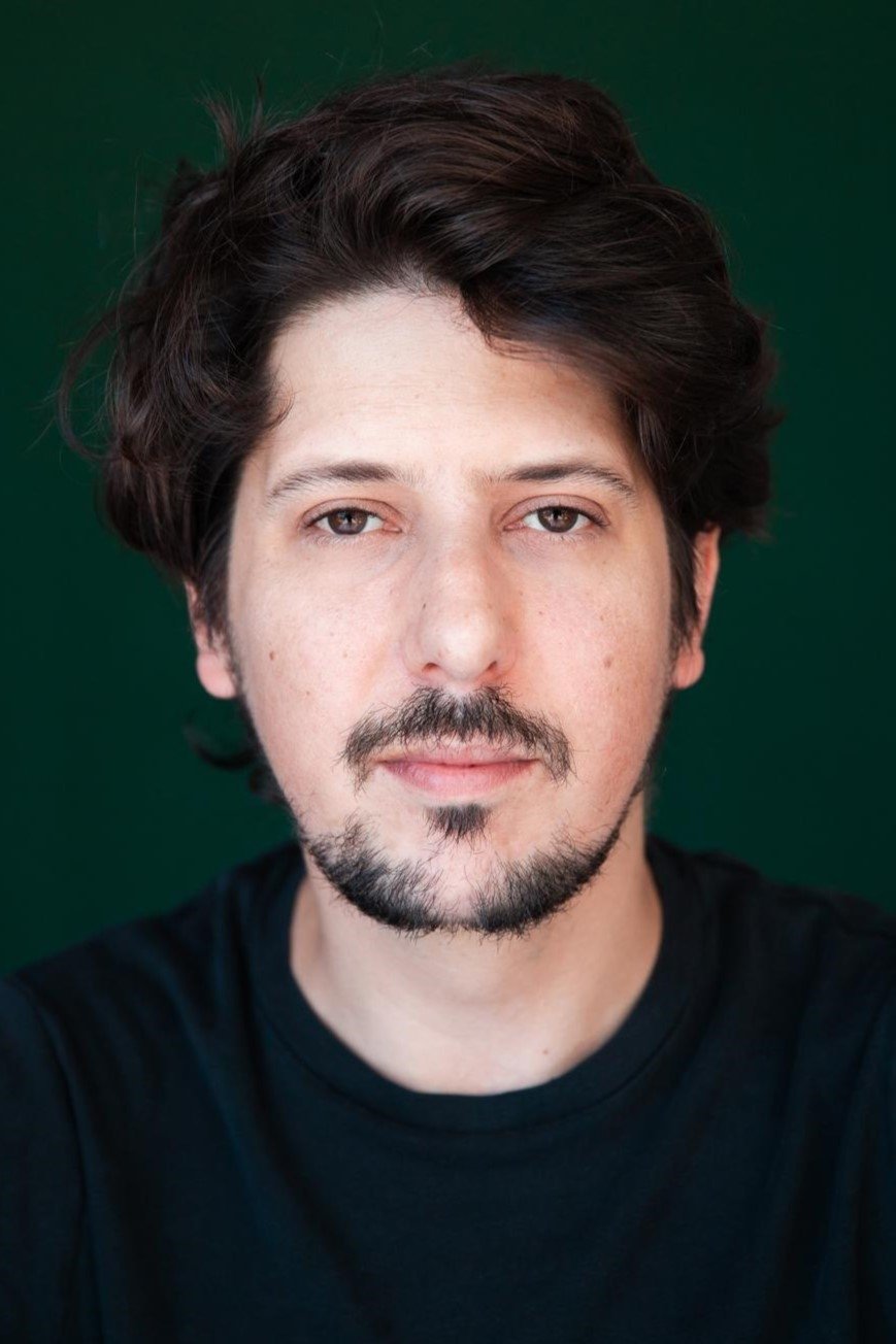 Luís Lobão backdrop