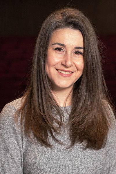 Mia Kantardžieva backdrop