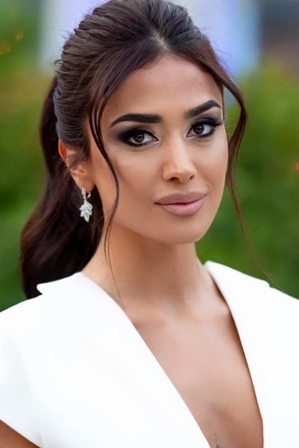 Pervin Abiyeva backdrop