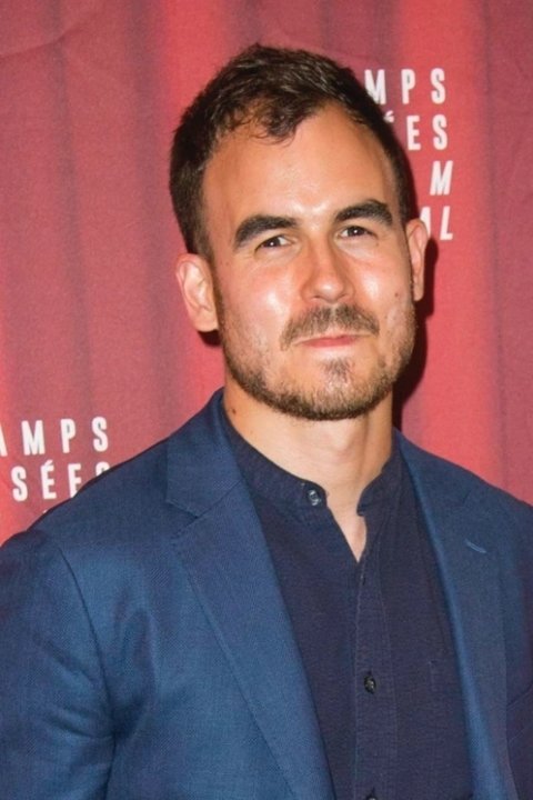 Alex Thompson backdrop