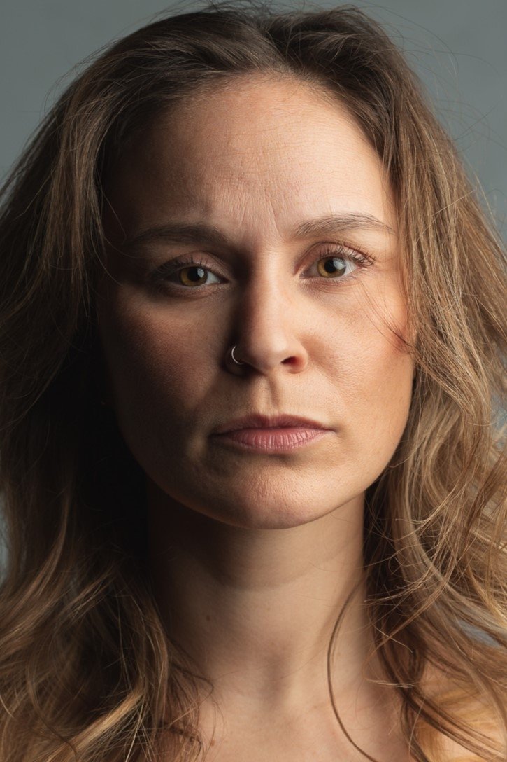 Jana Leutenegger backdrop