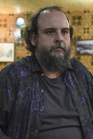 Henrique Neves backdrop