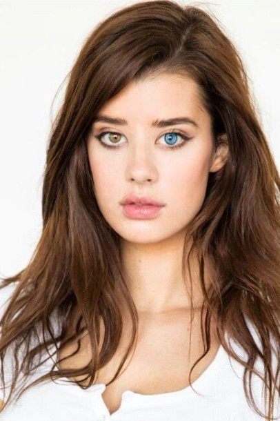 Sarah McDaniel backdrop