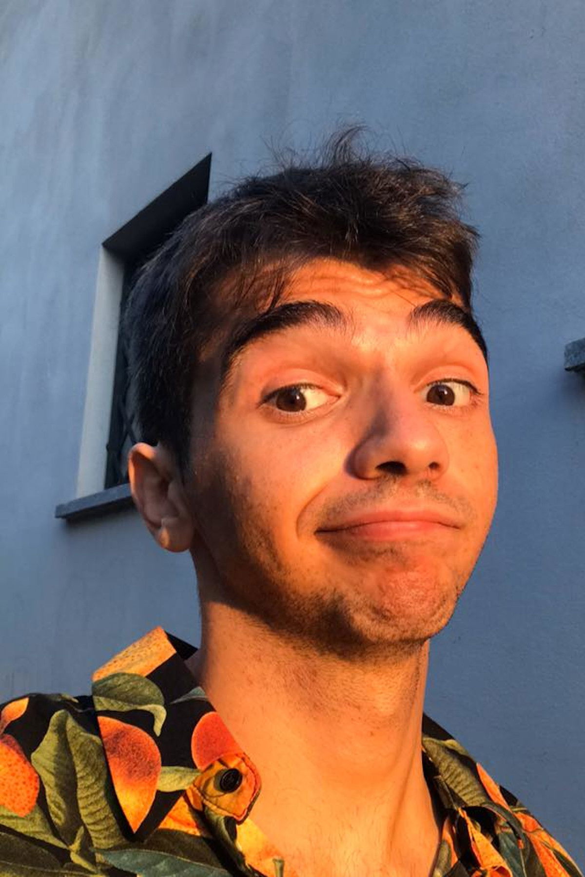 Mirko Mastrocinque backdrop