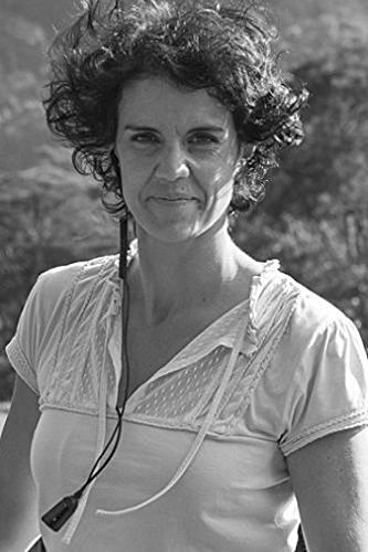 Laure de Butler backdrop