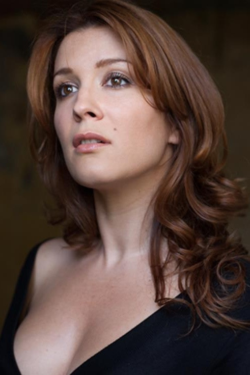 Giulia Gualano backdrop