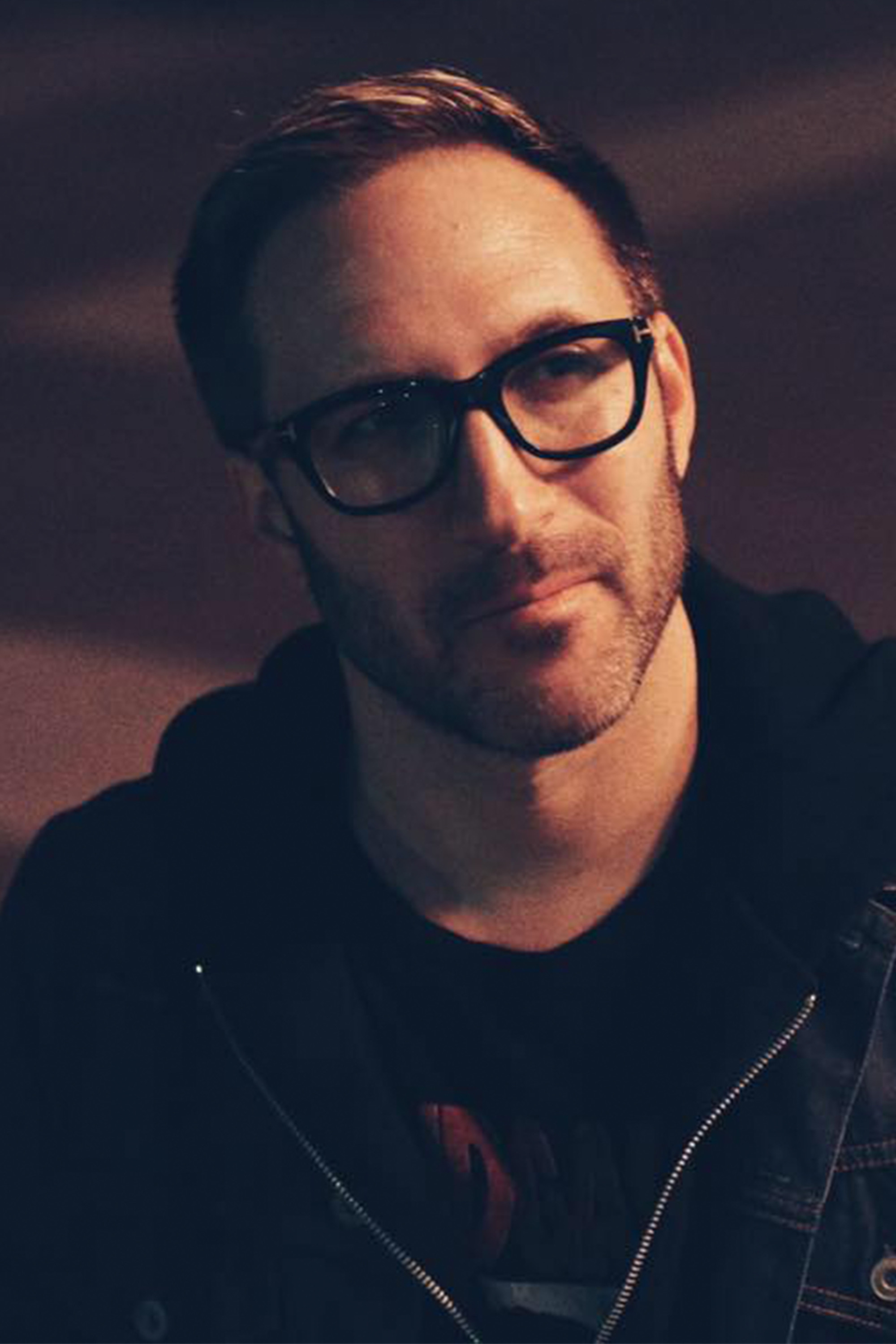 Russell Summers backdrop