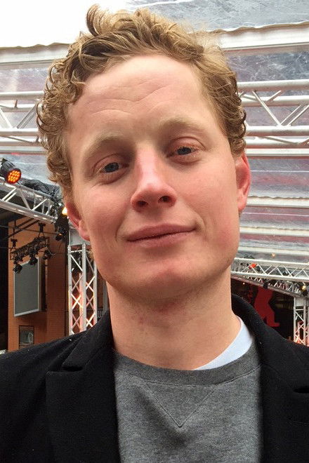 Jonas Lindegaard Jacobsen backdrop