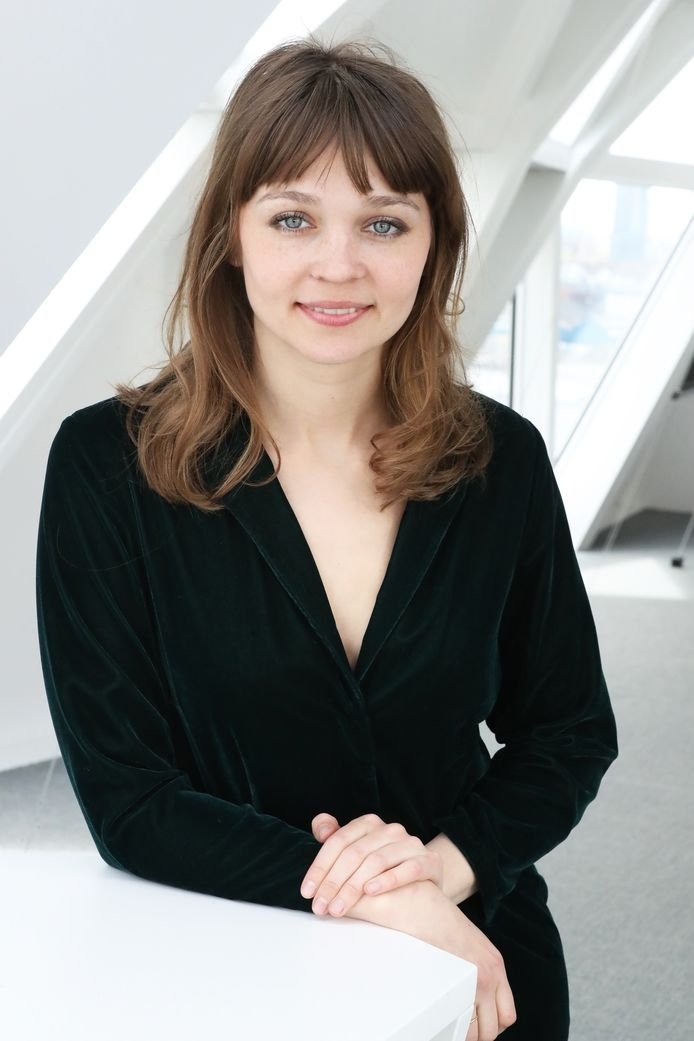 Evgenia Brendes backdrop