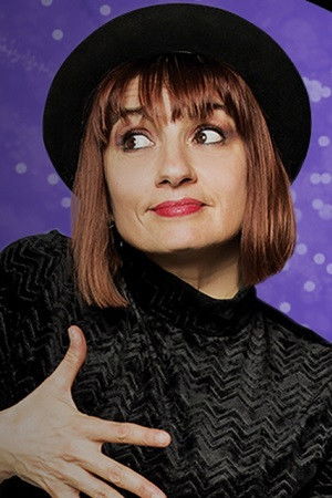 Hilda Lizarazu backdrop