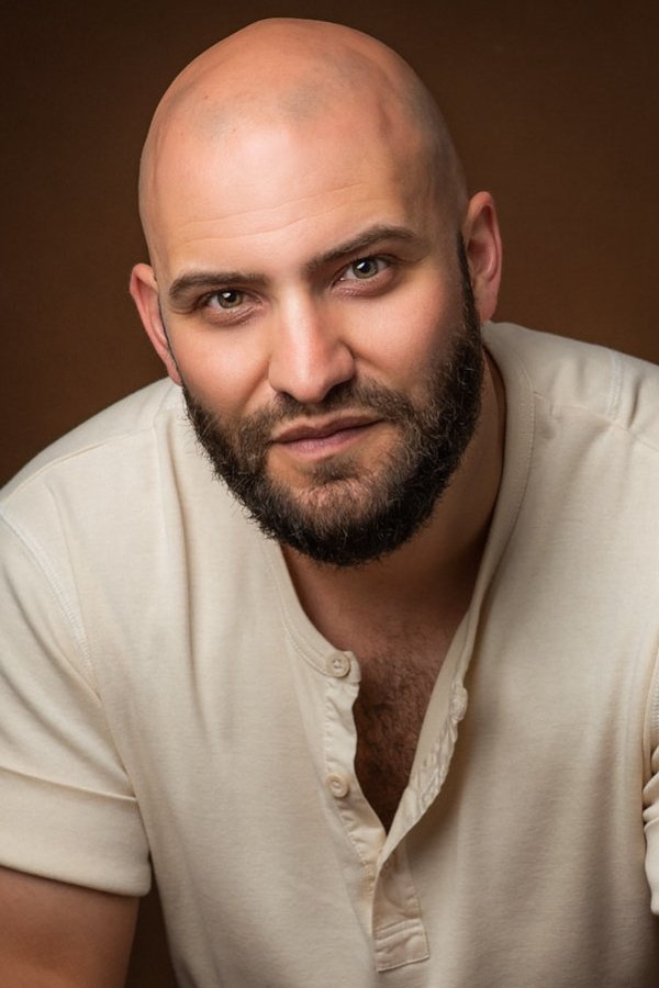 Huw Novelli backdrop