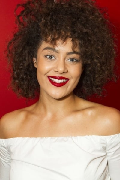 Izuka Hoyle backdrop