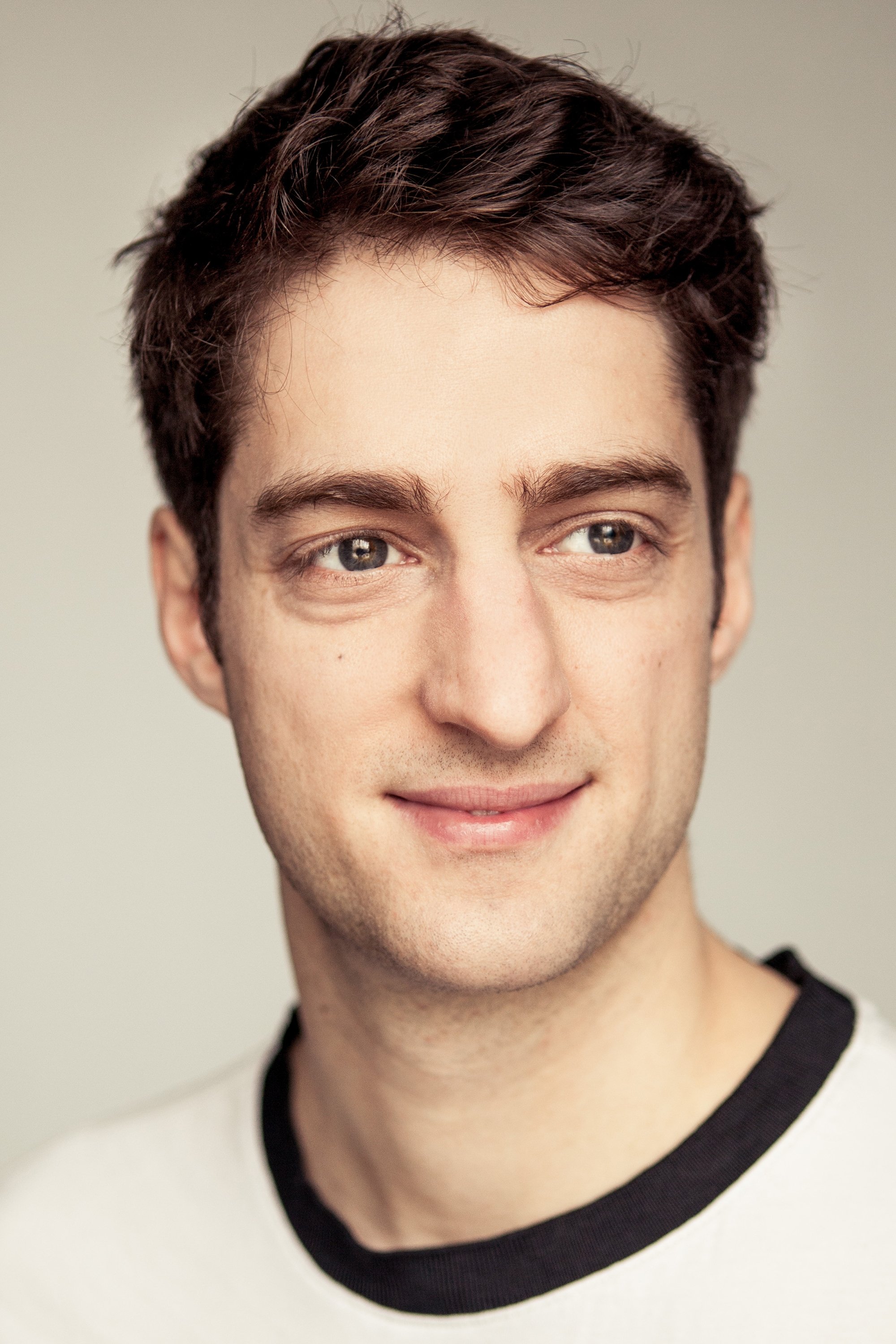 Mathieu Richard backdrop