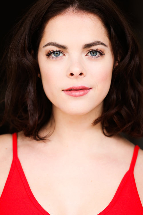 Laetitia Isambert backdrop