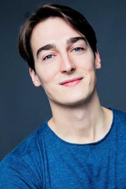 Guillaume Rodrigue backdrop