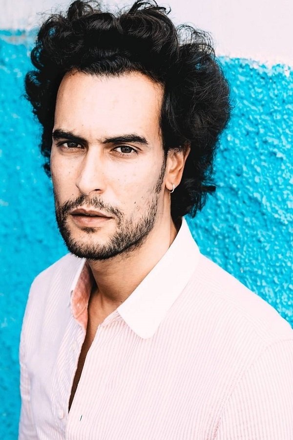 Ayoub Layoussifi backdrop