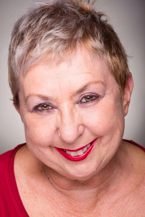 Andrea Kelland backdrop