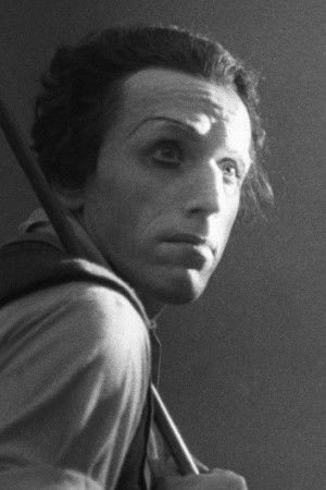 Aleksey Yermolayev backdrop