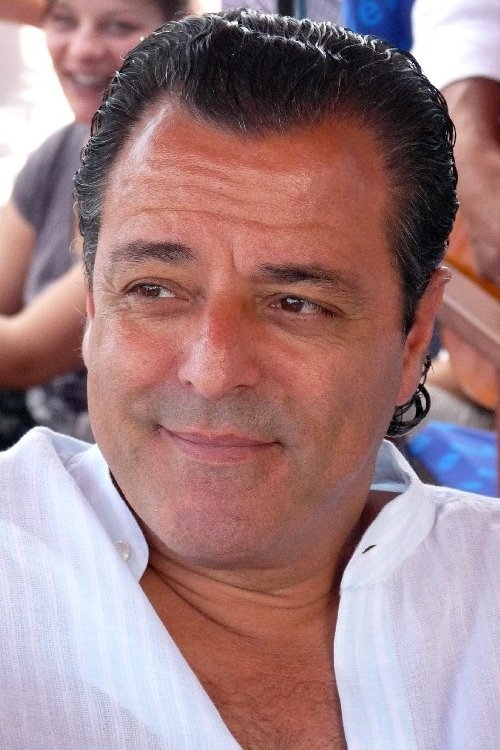 Chico Bouchikhi backdrop