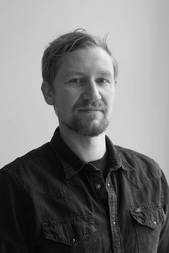 Aleksander Olai Korsnes backdrop