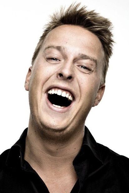 Henrik Fladseth backdrop