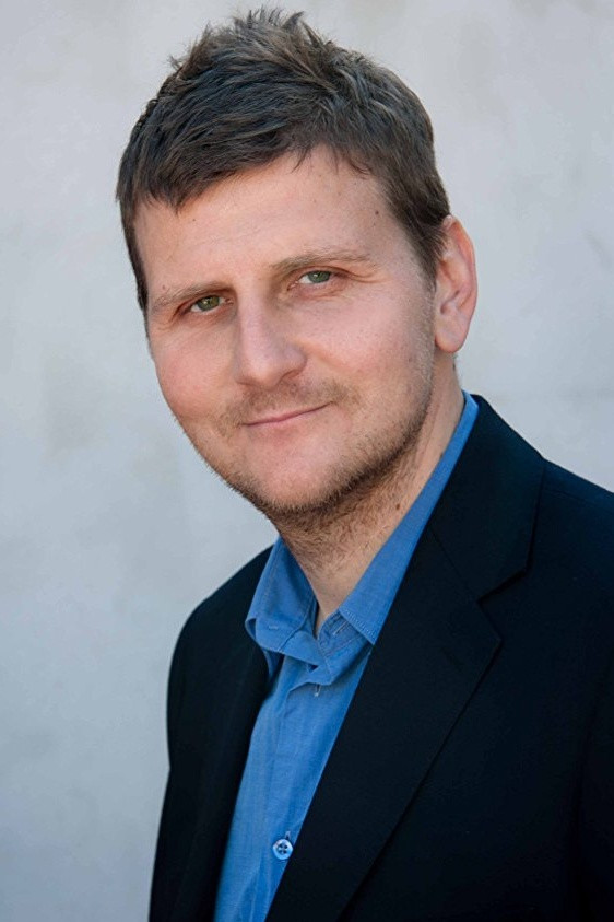 Gianantonio Mellone Martinone backdrop