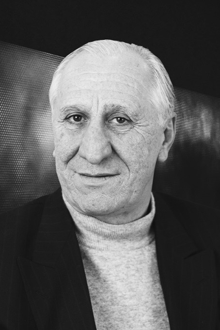 Tristan Saralidze backdrop