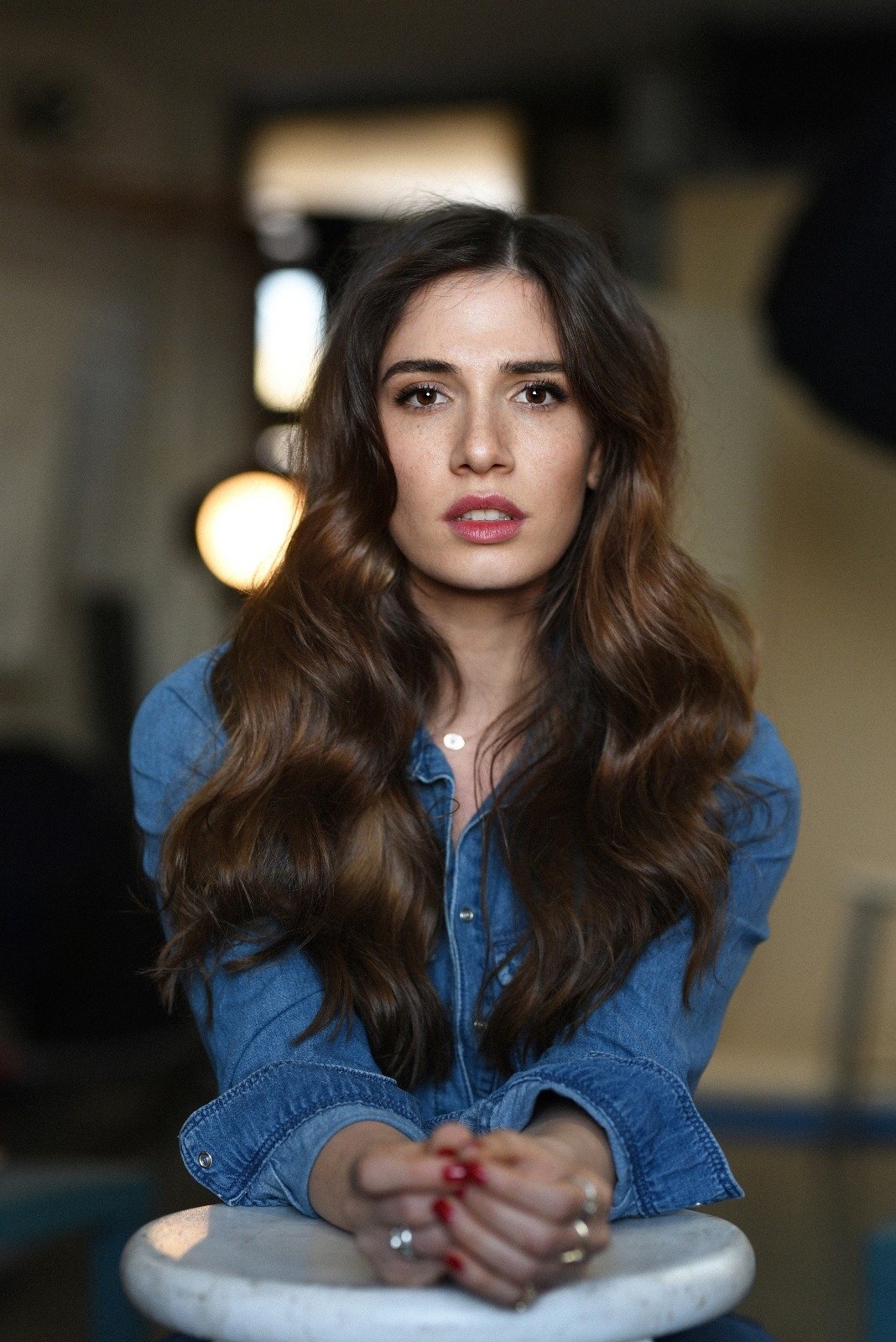 Chen Amsalem backdrop