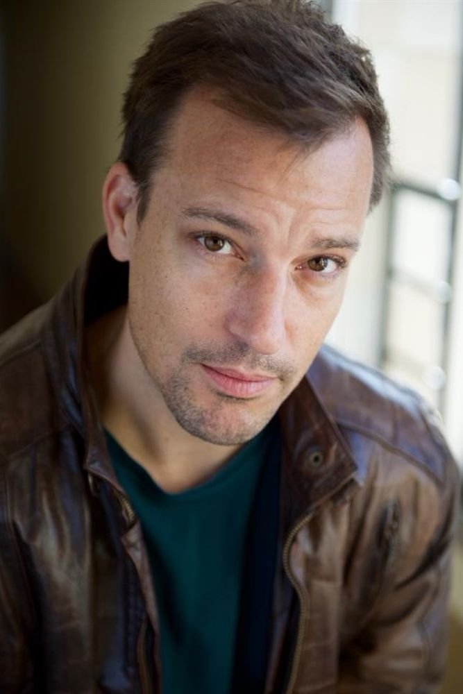 Adrien Melin backdrop